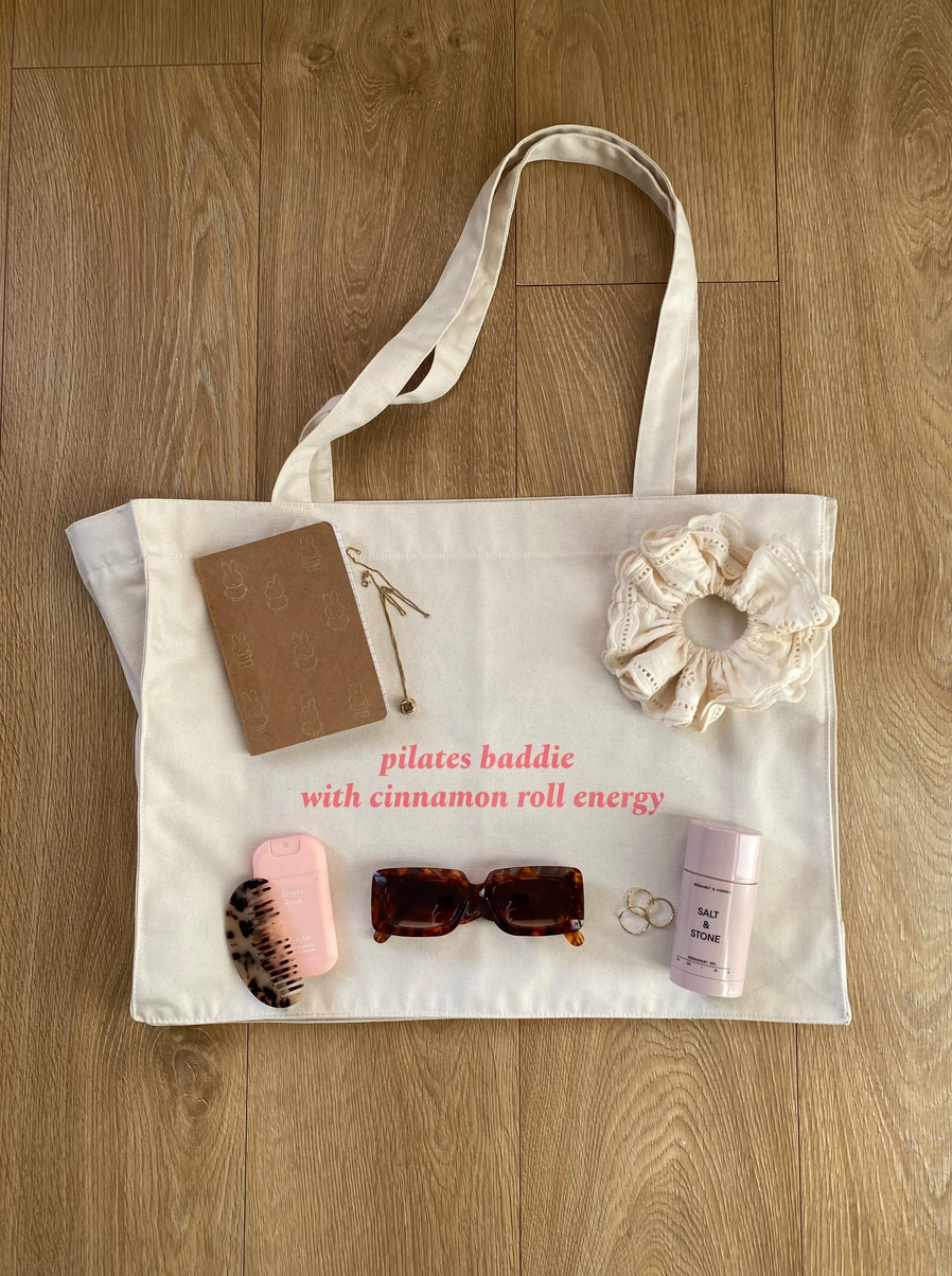 Pilates Baddie - Sustainable Shopping Bag White Pink